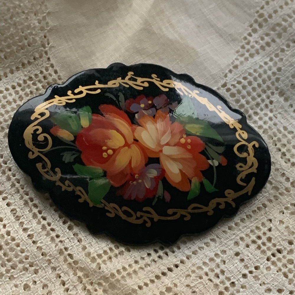 Vintage Signed by Artist Hand Painted Black Lacquer Russia Brooch Roses Floral